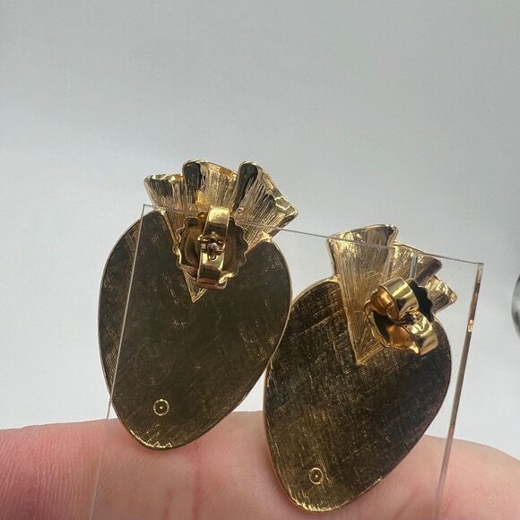 Blue and Gold Tone Vintage Fan Earring - Picture 5 of 7